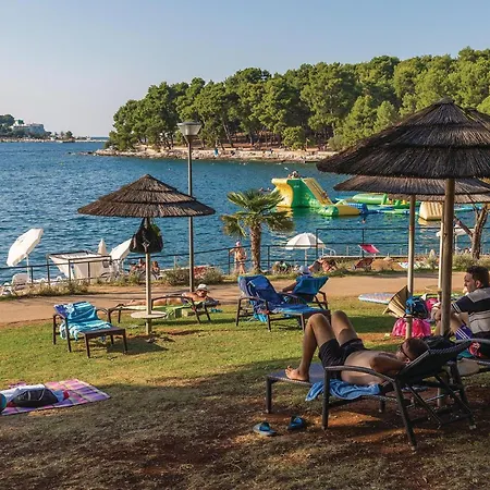 Apartment 1 Bedroom Awesome In Porec